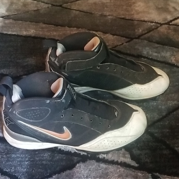 Cleats - Picture 2 of 6